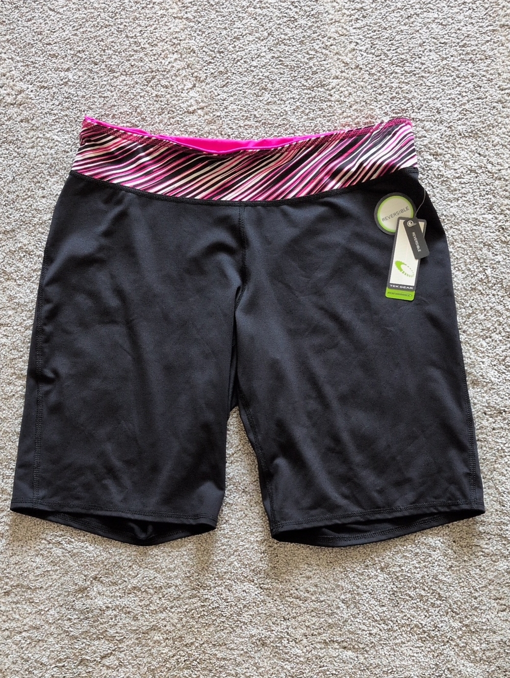 NWT Tek Gear Pink And Black Reversible Bike Shorts Size Large